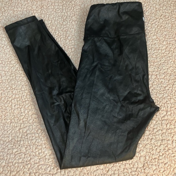 CRZ YOGA Black Leggings - Picture 1 of 8
